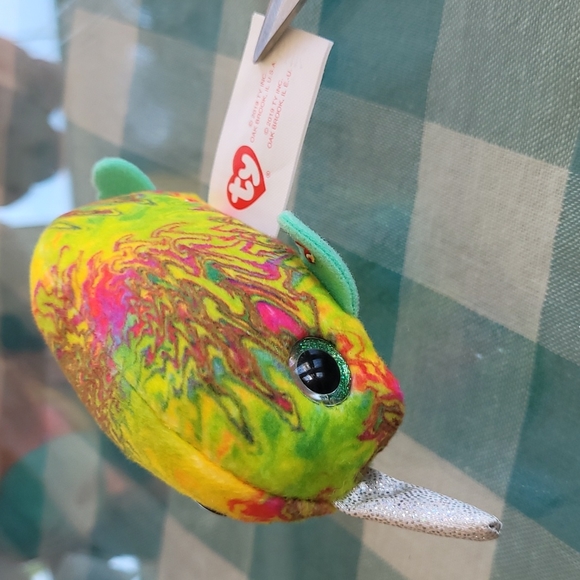 Teenie Beanie Baby Rainbow Owl, Narwhal and Fish - 2019 McDonald's Happy meal - Picture 4 of 4